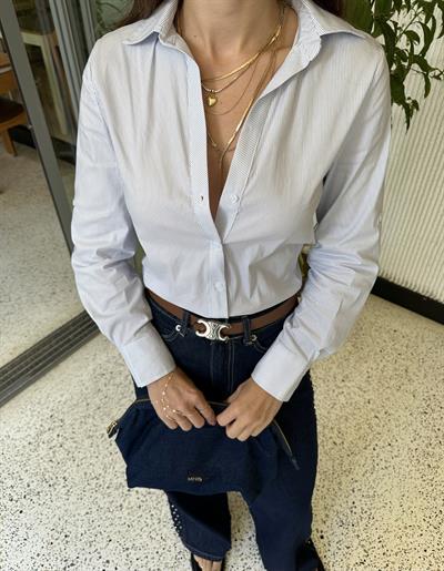 MARKA MODEL BELDEN OTURTMA MAVİ ÇİZGİLİ GÖMLEK
