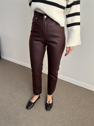MARKA MODEL BORDO MUMLU BOY FİT JEAN