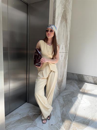 MARKA MODEL BUTTER YELLOW KUMAŞ PANTOLON