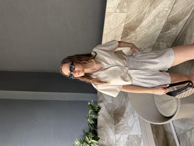 MARKA MODEL ÇİZGİLİ CEPLİ KETEN BEJ  ŞORT