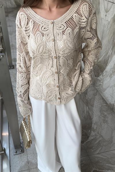 MARKA MODEL DÜĞMELİ AJURLU HIRKA