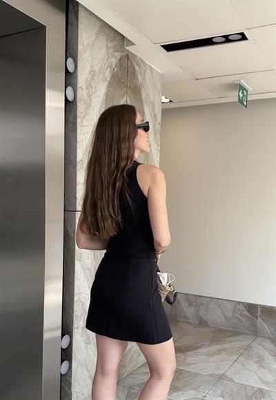 MARKA MODEL DÜĞMELİ SİYAH TRİKO YELEK