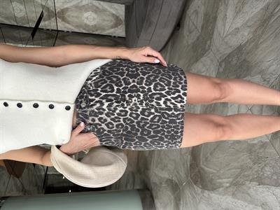 MARKA MODEL LEOPAR DESEN MİNİ ETEK