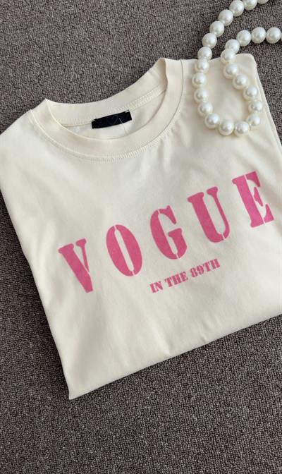 PEMBE VOGUE YAZILI EKRU T-SHİRT