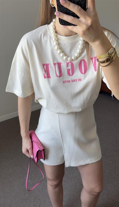 PEMBE VOGUE YAZILI EKRU T-SHİRT