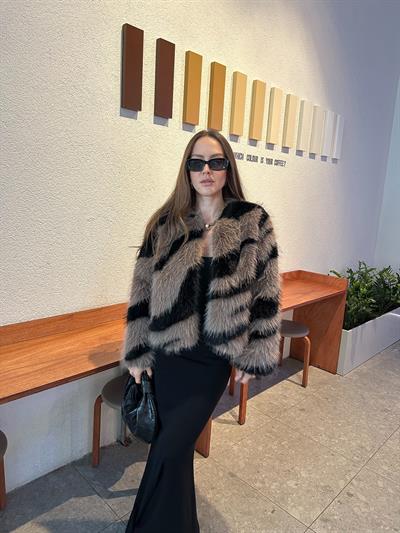PREMİUM MARKA MODEL SİYAH DESENLİ VİZON  KÜRK