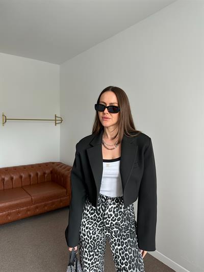 PREMIUM SİYAH VATKALI CROP BLAZER CEKET