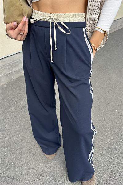 Şerit Yazı Detaylı Boxer Bel Pantolon Lacivert