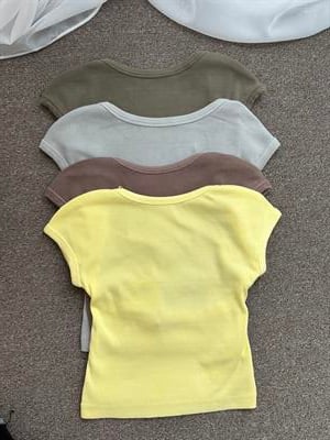 SIRT DETALI SOLUK EFEKTLİ GRİ T-SHİRT