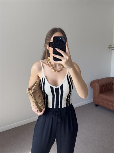 V YAKA ASKILI EKRU ÇİZGİLİ TRİKO CROP TOP
