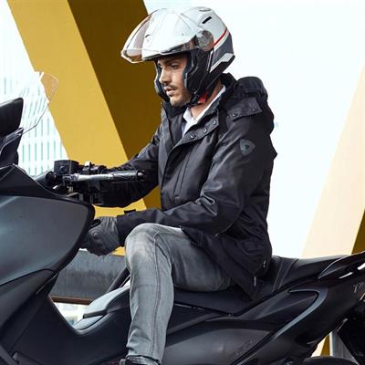 Revit Manhattan H2O Motosiklet Montu