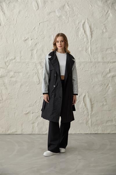 Arka Baskı Detaylı Düğmeli Trençkot SİYAH