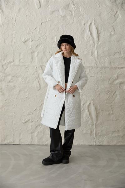 Ceket Yaka Beli Kuşaklı Kapitone Uzun Kadın Mont EKRU