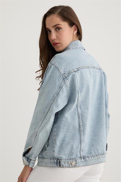 Düğme Detaylı Denim Kot Ceket KAR YIKAMA