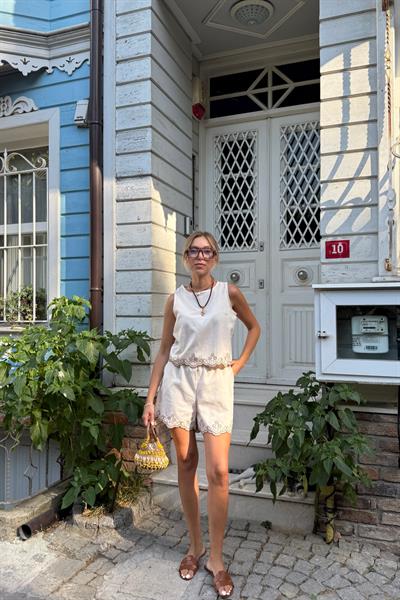 Etek Nakış Detaylı Bluz TAŞ