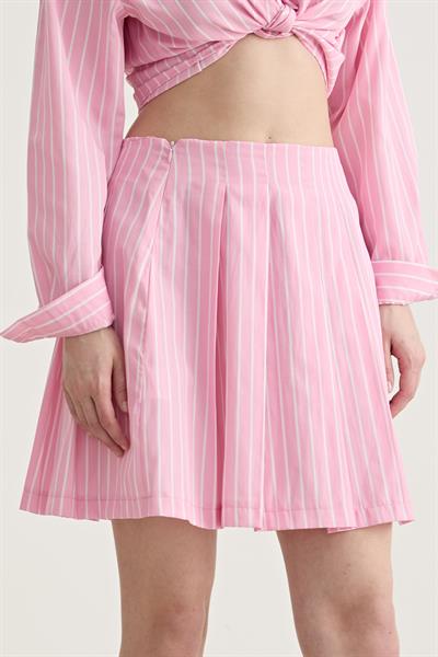 Fermuar Detaylı Tek Çizgili Kısa Etek PEMBE