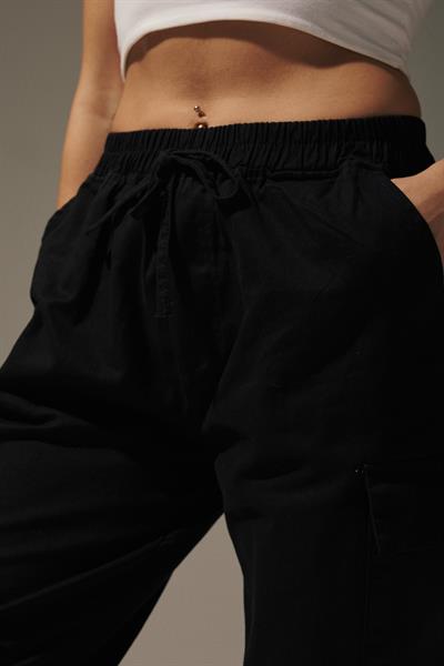 Gabardin Beli Lastik Kadın Pantalon SİYAH