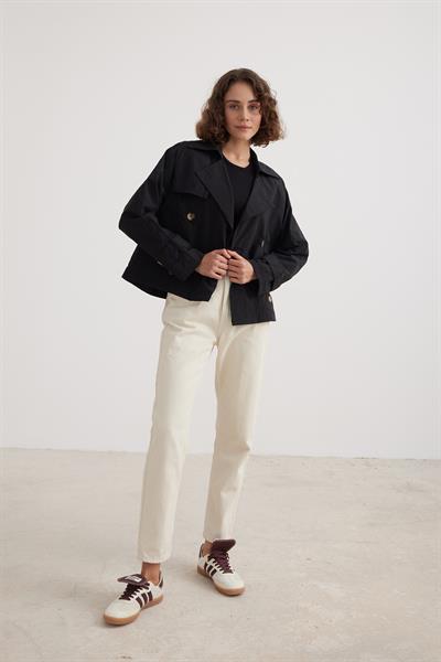 Kadın Düğme Detaylı Kısa Trençkot SİYAH