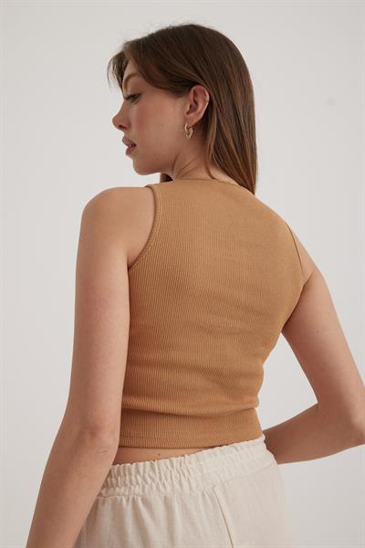 Kadın Sıfır Kollu Askılı Bluz CAMEL