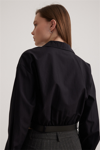Kemer Detaylı Crop Gömlek SİYAH