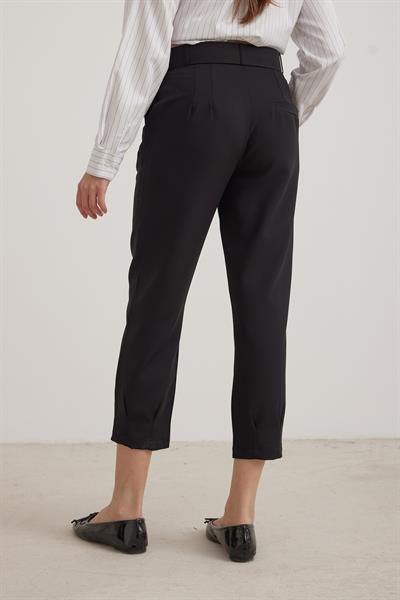 Kemer Detaylı Kadın Pantolon SİYAH