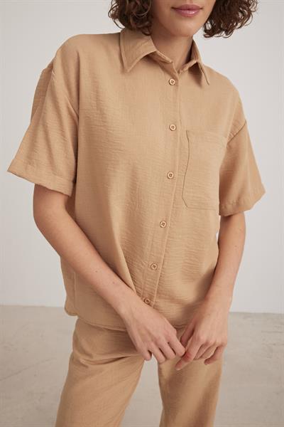 Keten Kısa Kol Düğmeli Gömlek BİSKÜVİ