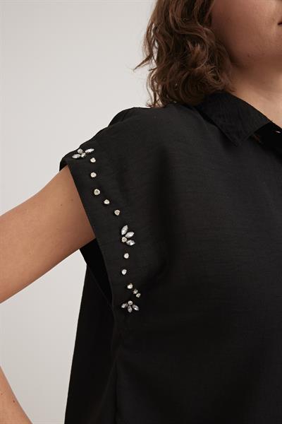 Keten Kol Taş Detaylı Gömlek SİYAH