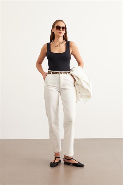 Leopar Kemer Detaylı Gabardin Pantolon EKRU