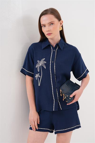 Nakış Detaylı Düğmeli Müslin Gömlek LACİVERT