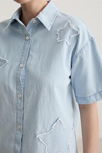 Nakış Detaylı Kısa Kollu Kot Gömlek BUZ MAVİ