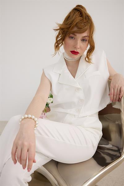 Omuzları Vatka Detaylı Yelek EKRU