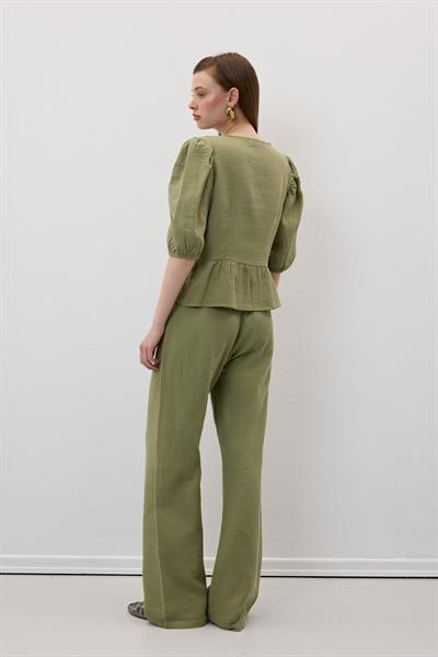 Ön Bağlamalı Kolu Lastikli Müslin Bluz HAKİ