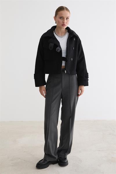 Ön Düğmeli Cep Detaylı Kısa Mont SİYAH