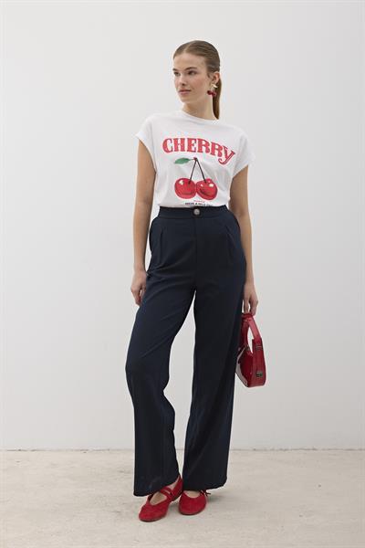 Ön Kiraz Baskılı T-Shirt BEYAZ