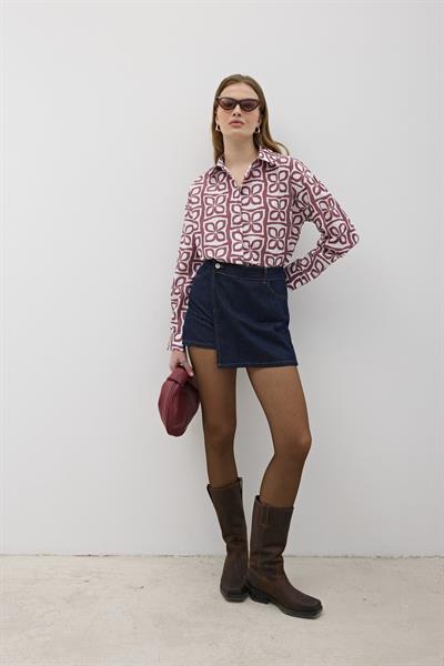 Önü Düğmeli Fermuarlı Kot Şort RİNS YIKAMA