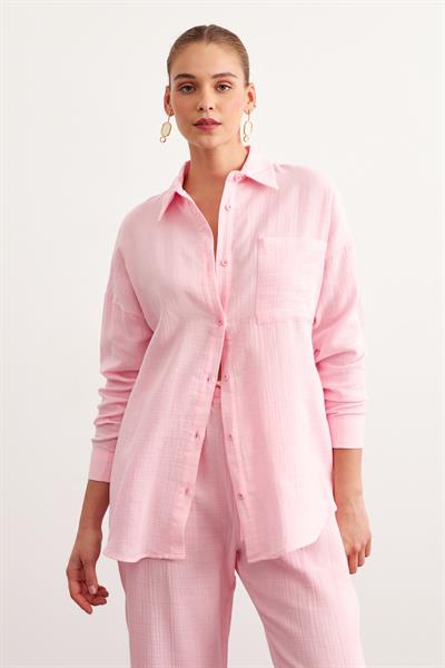 Önü Düğmeli Tek Cepli Oversize Gömlek PUDRA