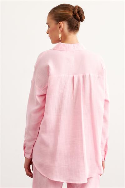 Önü Düğmeli Tek Cepli Oversize Gömlek PUDRA