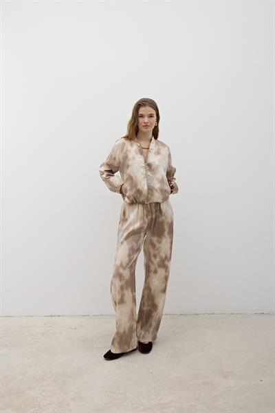 Önü Fermuarlı Saten Ceket TAŞ