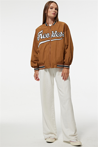 Polyester Kumaş Ribana Yaka Önü Nakışlı Kadın Bomber Ceket TABA