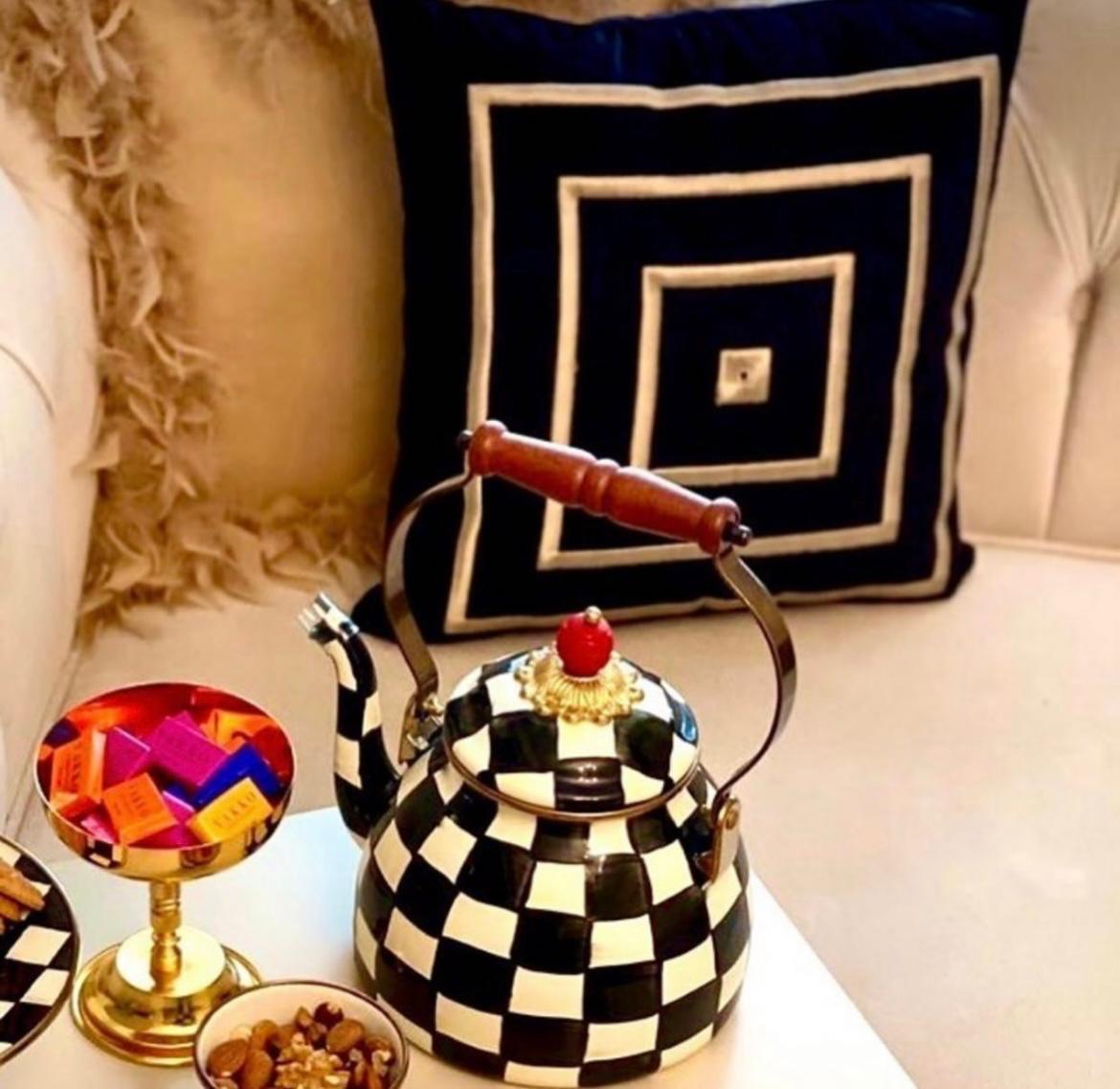 Refcrea Nakışlı Kırlent Kılıfı Kare Model Siyah-Gold