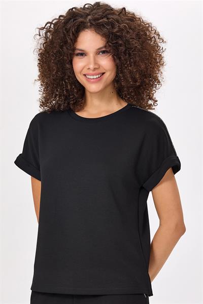 Bisiklet Yaka Taş Şerit Detaylı S-Shirt 025-2111