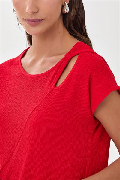 Cut Out Yaka Düşük Kol Bluz 025-1030