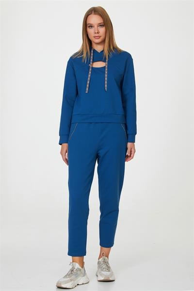 Göğsü Cut Out Detaylı Kapşonlu S-Shirt 223-2108