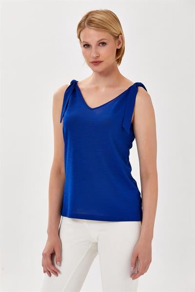Omuzları Fiyonklu Kolsuz Bluz 024-1008