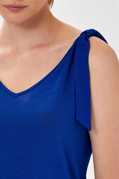 Omuzları Fiyonklu Kolsuz Bluz 024-1008
