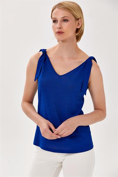 Omuzları Fiyonklu Kolsuz Bluz 024-1008