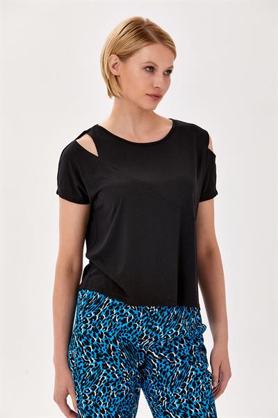 Omuzları Yırtmaçlı Kısa Kol Bluz 024-1063