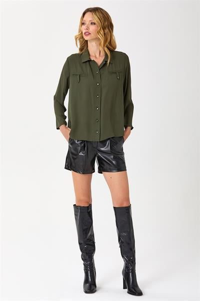 Önü Düğmeli Cepli Uzun Kol Gömlek 245-3003