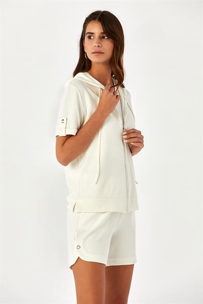 Önü Fermuarlı Kapüşonlu Kısa Kol Cepli S-Shirt 024-2108