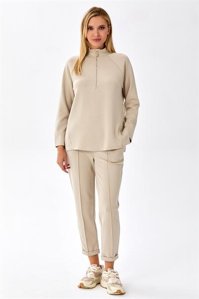 Yakası Fermuarlı Yanı Çıtçıt Detaylı S-Shirt 256-2100